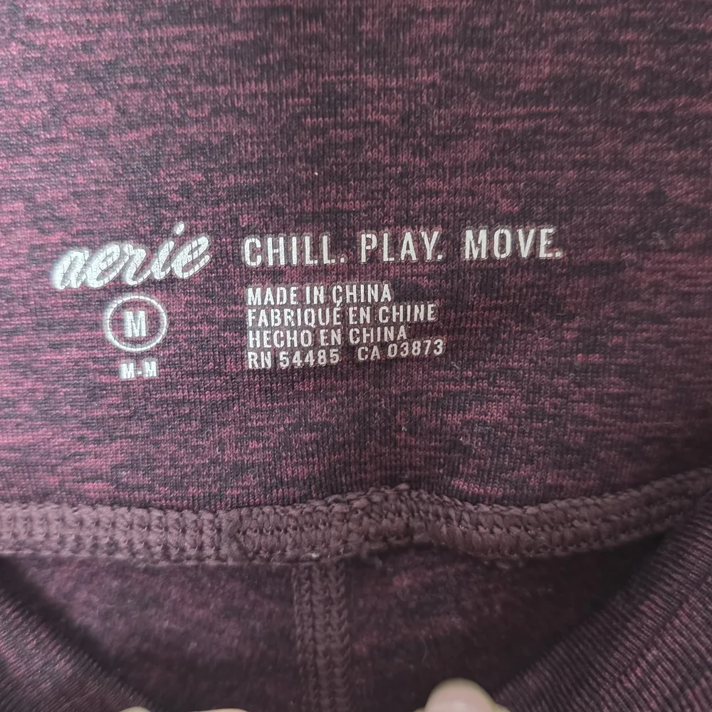 Aerie Chill Play Move Leggings M Burgundy Metallic Side Panel High Rise Athletic - Picture 5 of 6